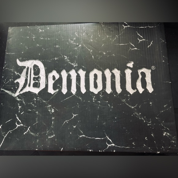 DEMONIA - BLACK Zipper “SNEEKER” CREEPERS - Brand New! - Size UK 4 / 37 US 6 - Picture 5 of 7